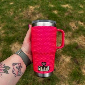 Pink Rhinestone Yeti 20 oz Travel mug with Handle